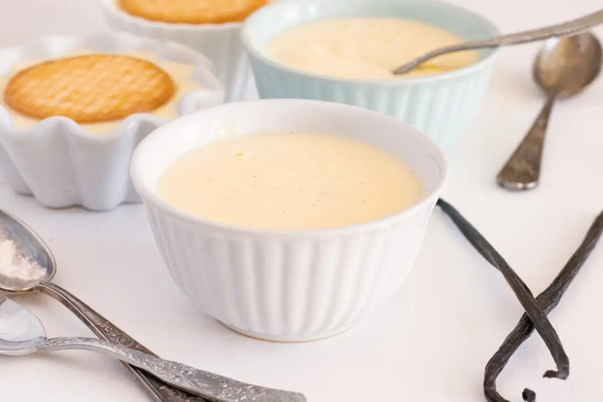 Natillas de vainilla caseras: receta tradicional paso a paso
